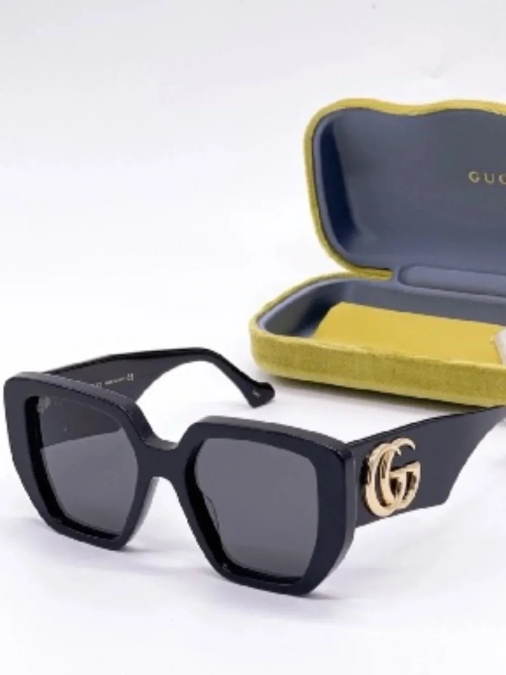 GUCCI GG0956S 003 WOMEN BLACK OVERSIZED SUNGLASSES